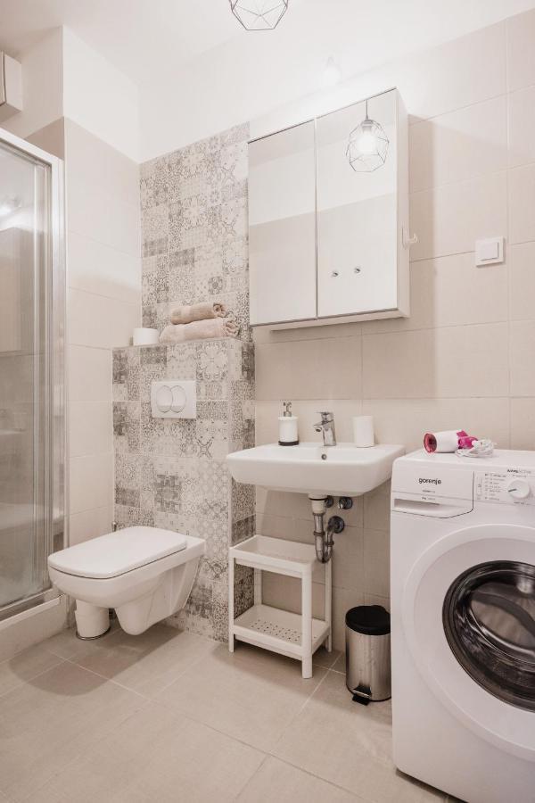 부다페스트 Stylish And Cozy Studio In The Heart Of The City 아파트 외부 사진